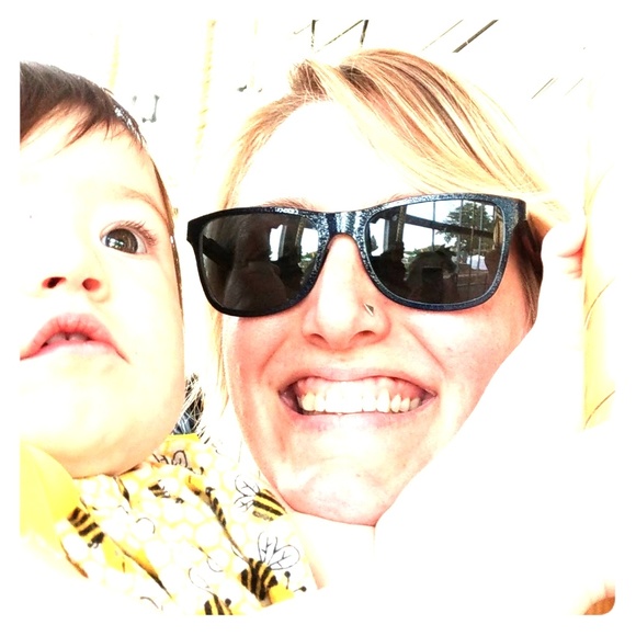 Meet your Posher, Toni - Picture 1 of 1